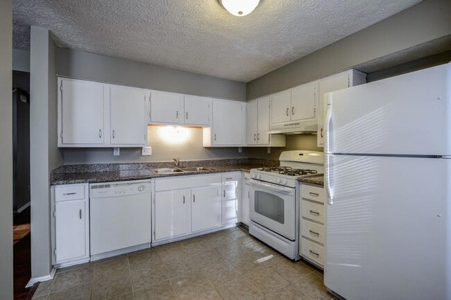 Building Photo - 2887 Royal Path Ct