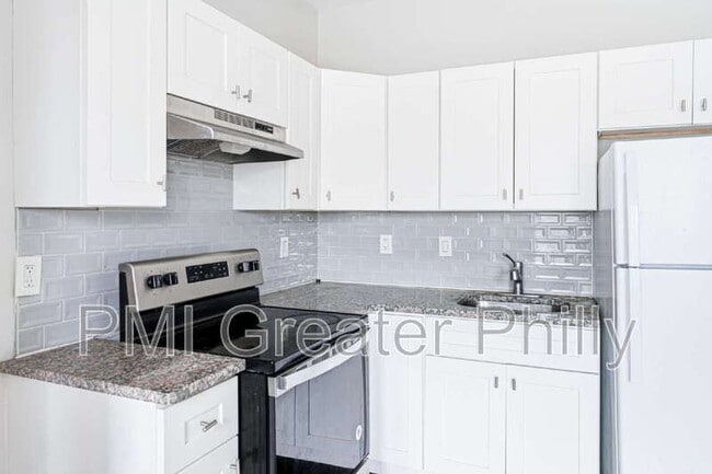 Building Photo - 332 N 62nd St