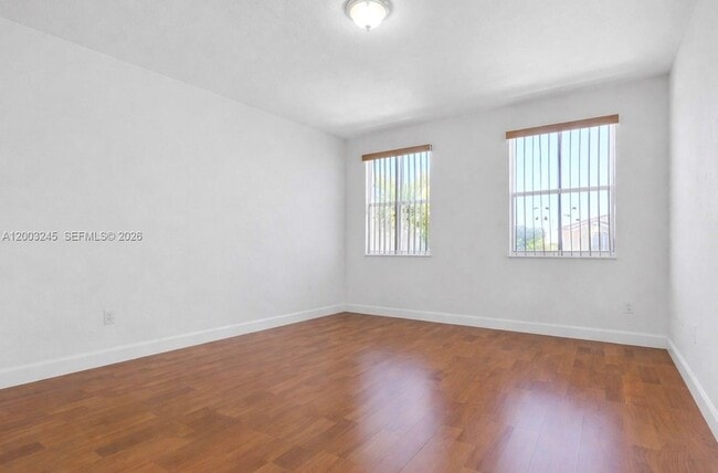 Building Photo - 905 SW 149th Ct