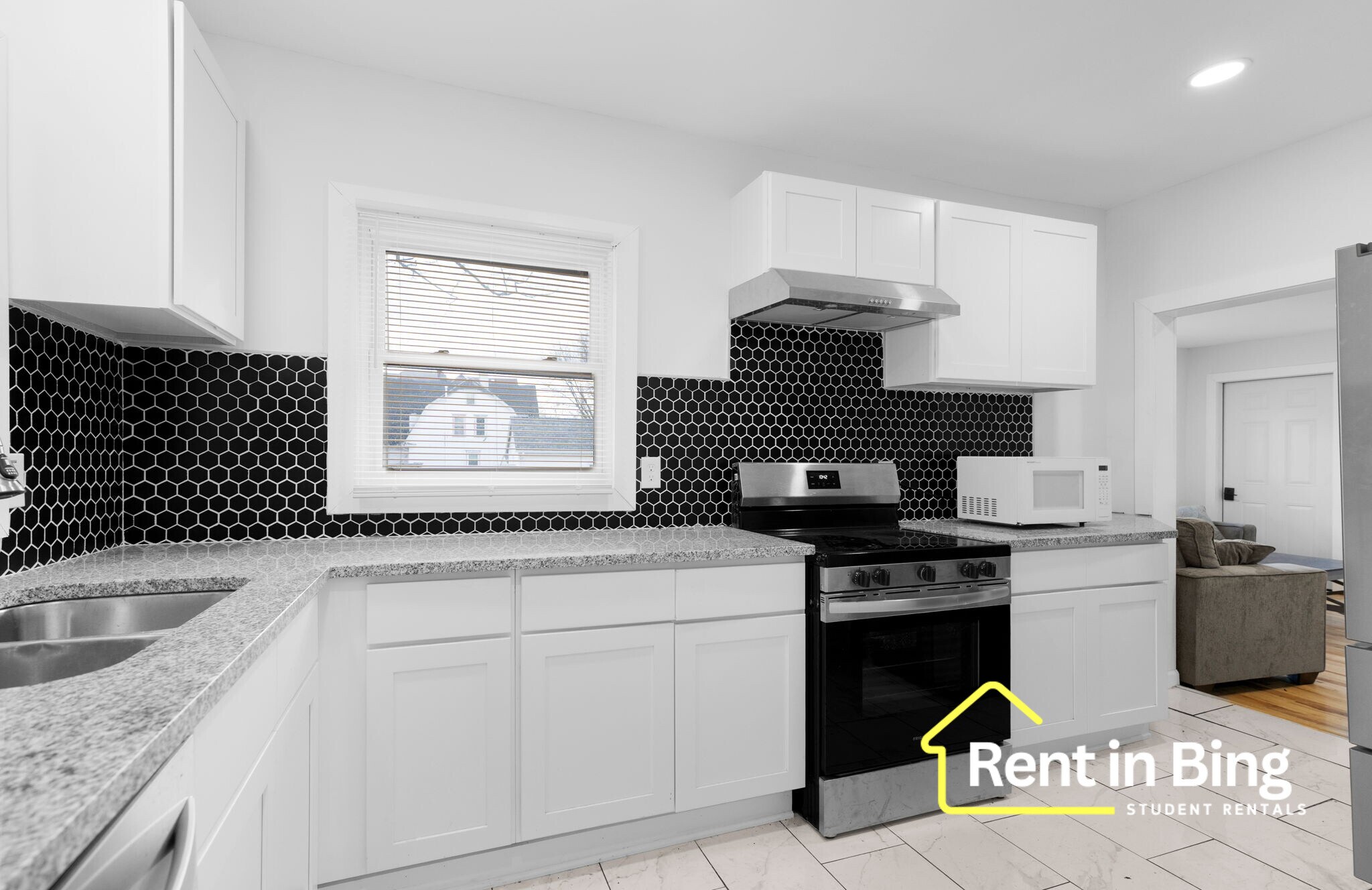 Building Photo - 38 Seminary Ave