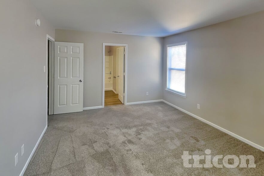 Building Photo - 11315 Cuyahoga Dr