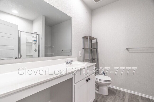 Building Photo - 7415 Marina Del Rey