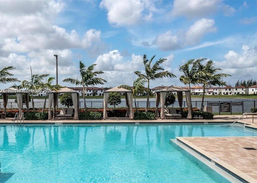 Building Photo - 10323 W 34th Ln