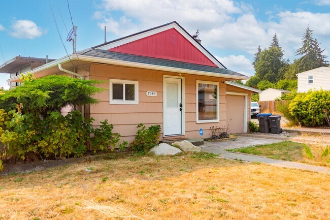 Building Photo - 1949 NE Barnett St