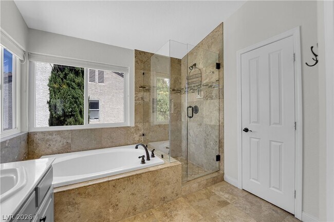 Building Photo - 8112 Tropic Isle Cir