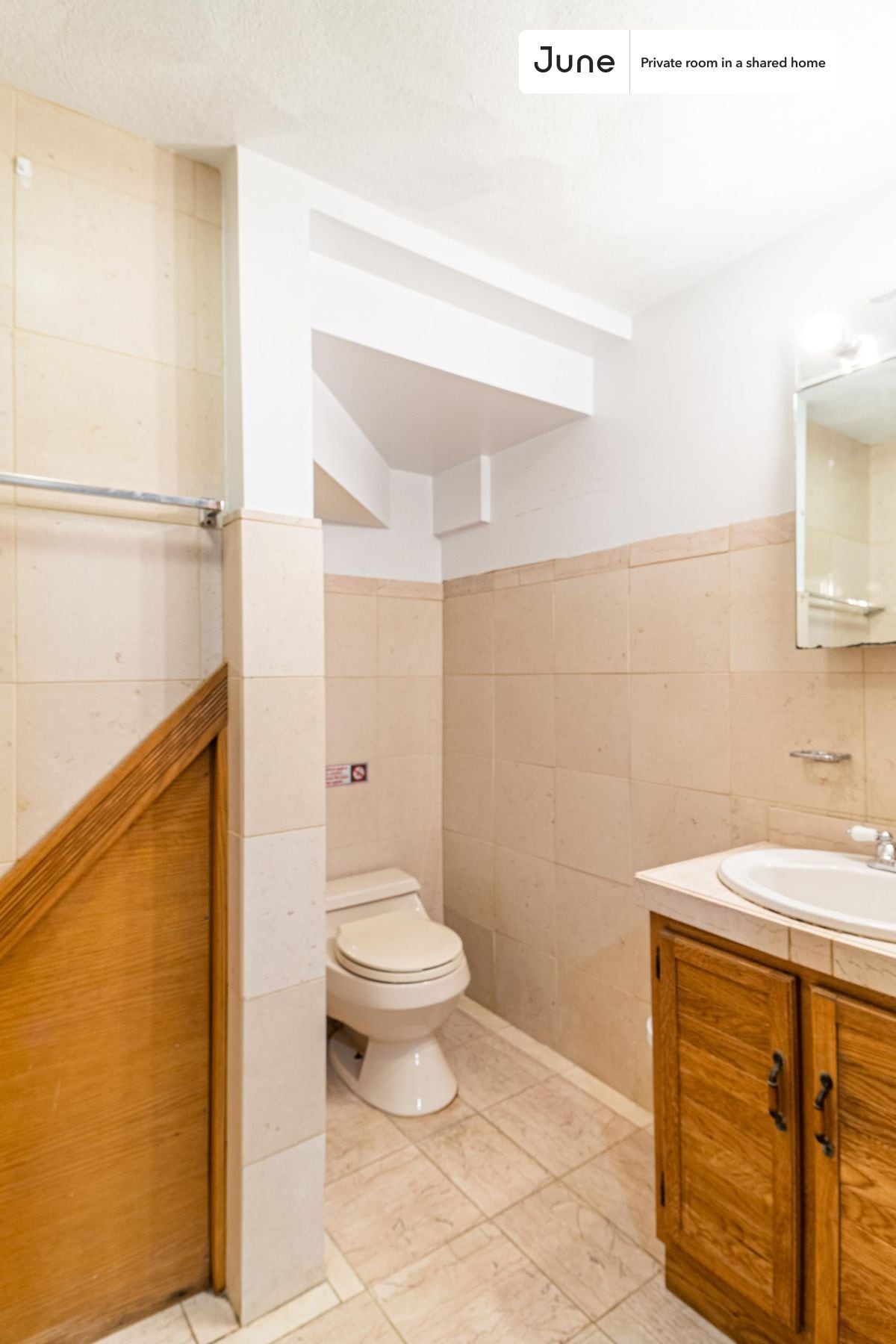 Building Photo - Room in Shared 5 bed/2 bath home