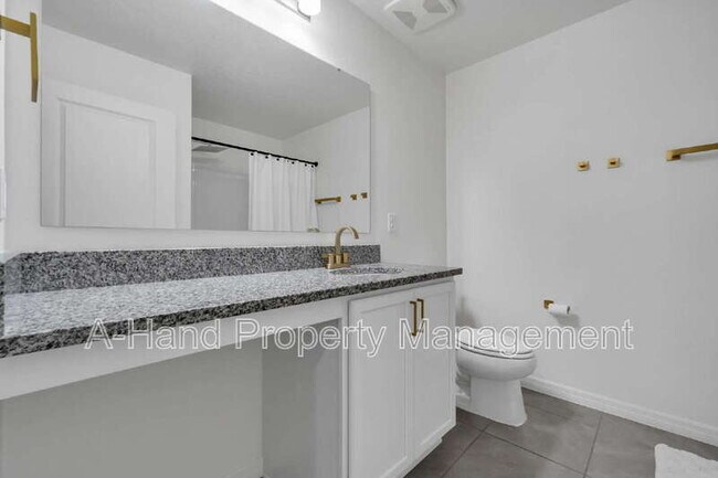 Building Photo - 3800 Whitetail Ct