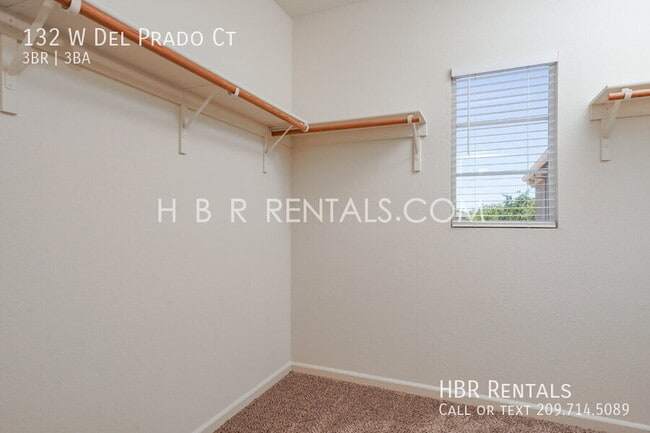 Building Photo - 132 W Del Prado Ct