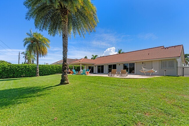 Building Photo - 7598 Fairway Trail