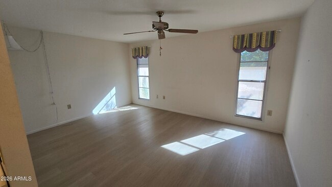 Building Photo - 9839 W Cedar Dr