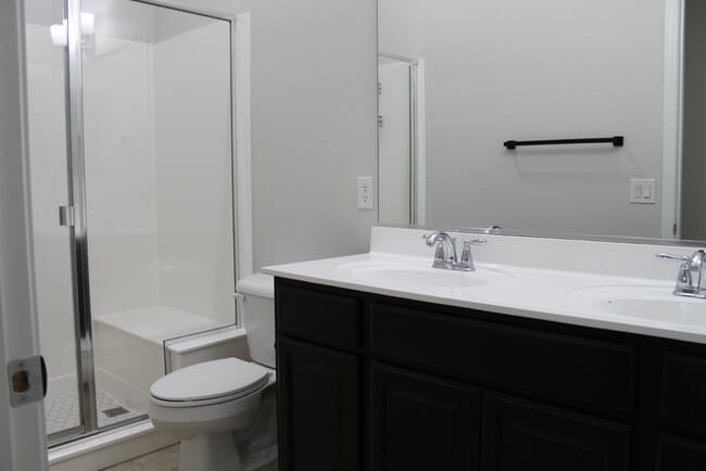 Building Photo - 3458 E Loma Vista St