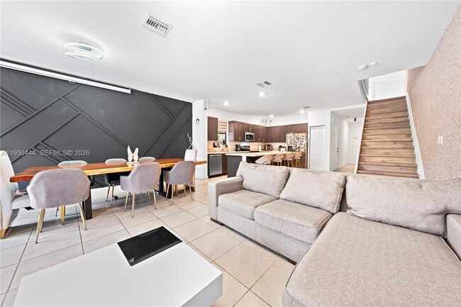 Building Photo - 25557 SW 109th Ave