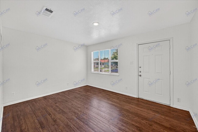 Building Photo - 2848 Beasley Dr