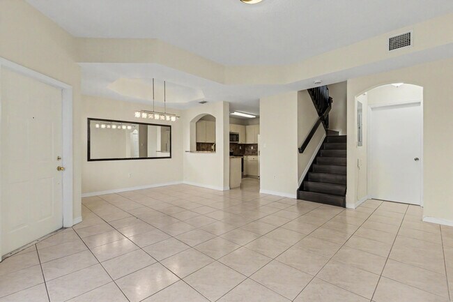 Building Photo - 626 SW 106th Ave