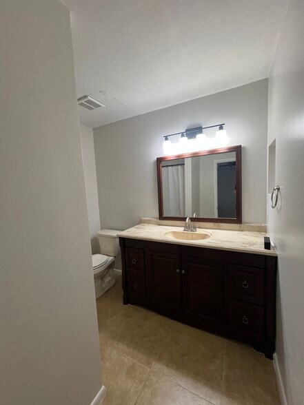 Building Photo - 4146 Plantation Cove Dr