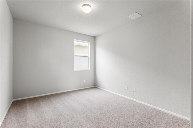 Building Photo - 2603 Totley Rd