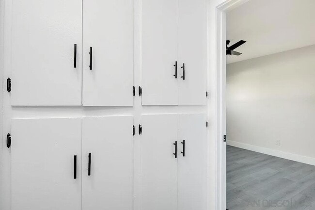 Building Photo - 1642 C Ave