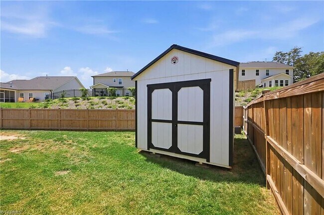 Building Photo - 7458 Buckview Ct