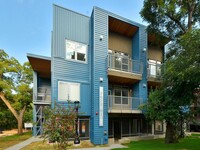 Building Photo - 2822 Rio Grande St