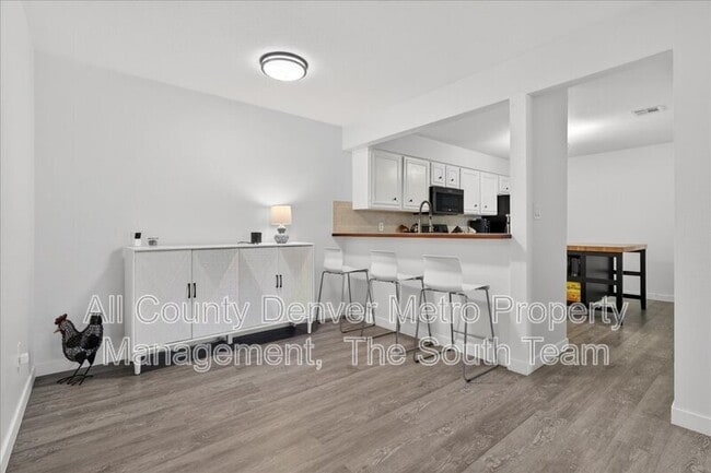 Building Photo - 7250 S Gaylord St