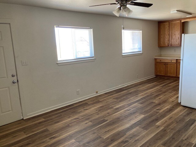 Building Photo - 13522 Airline Hwy