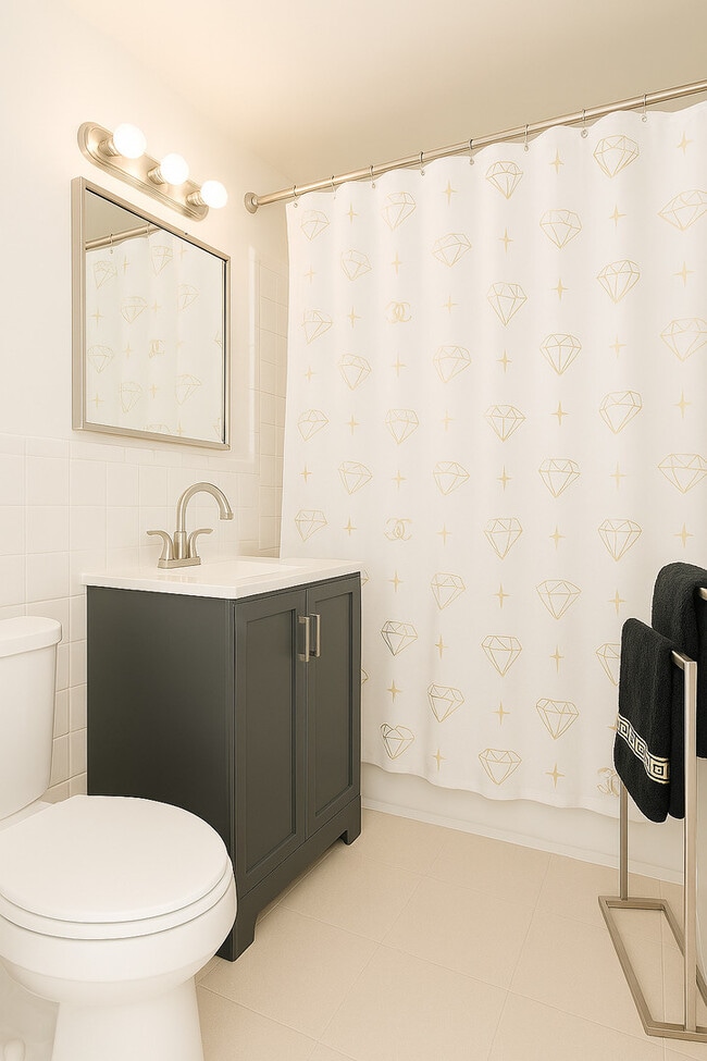 Building Photo - 6300 N Sheridan Rd