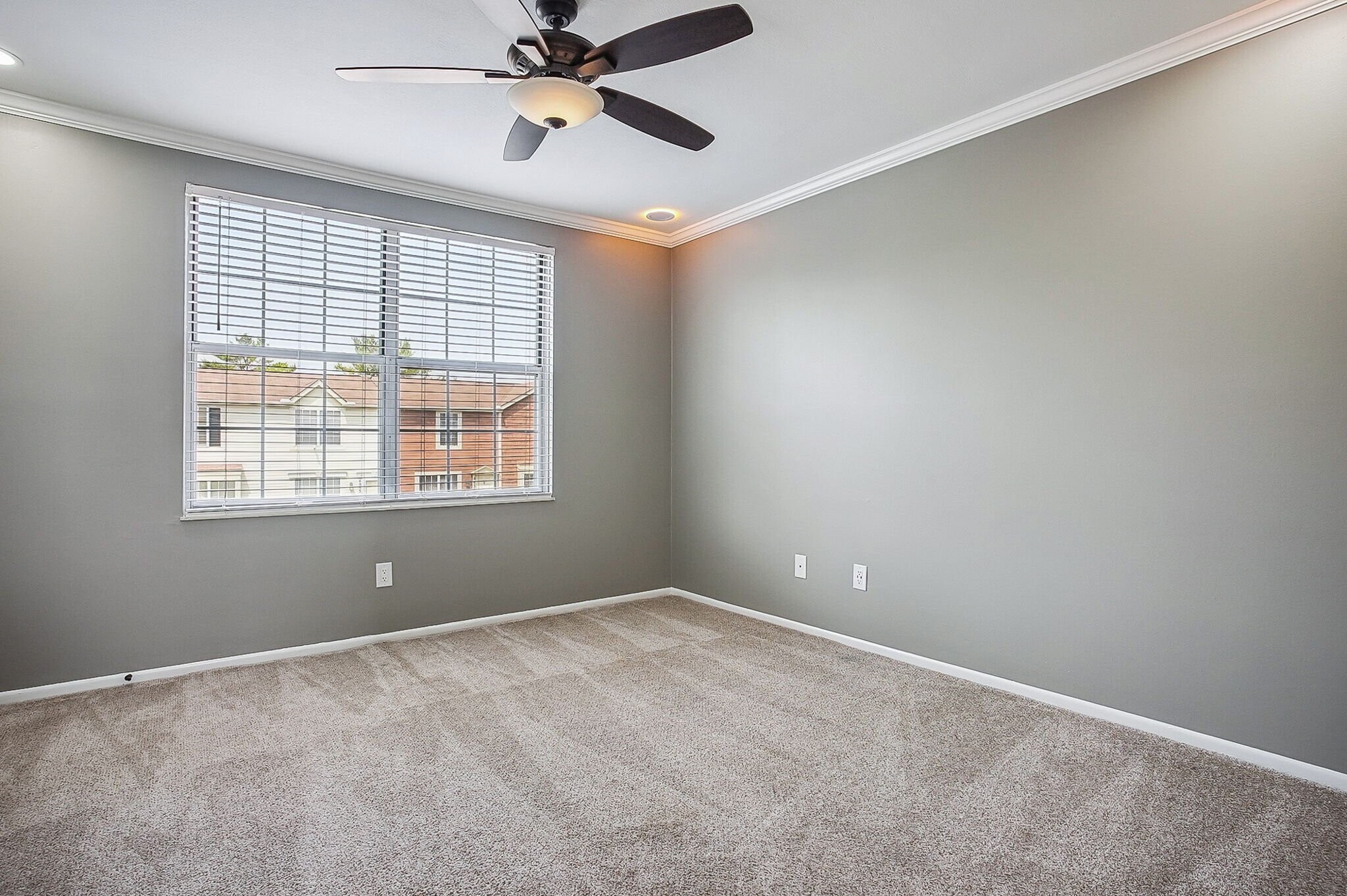 Building Photo - 4841 Stoneybrook Blvd