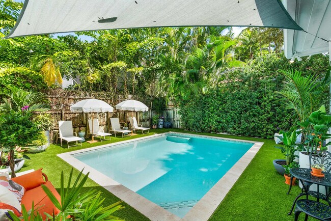 Building Photo - 4131 Lybyer Ave