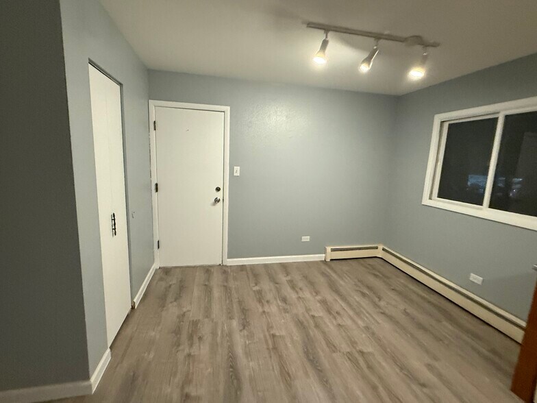 Building Photo - 18329 West St