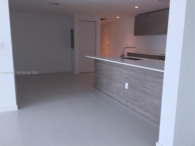 Building Photo - 1300 S Miami Ave