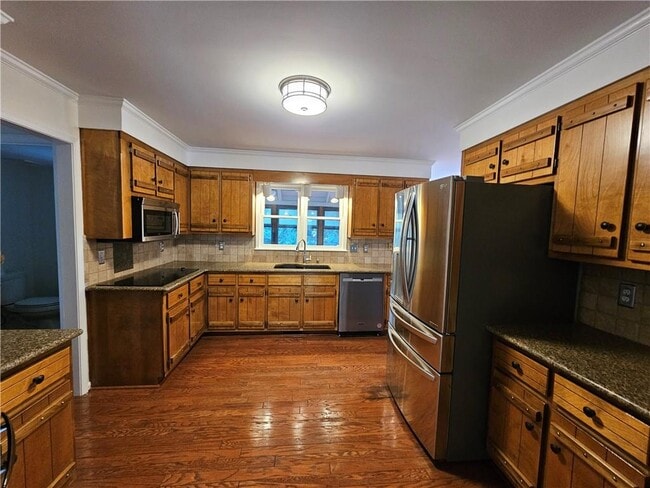 Building Photo - 3228 Turtle Lake Dr SE