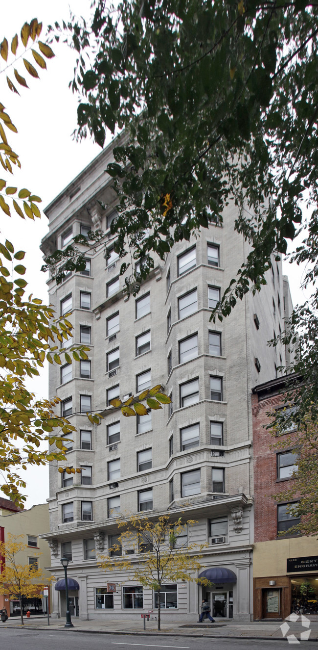 Building Photo - Midtown Apartments