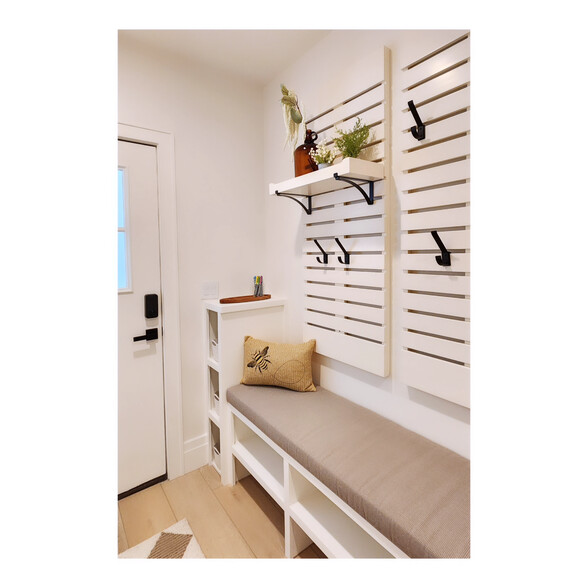 Building Photo - 107 S Moonlit Rd