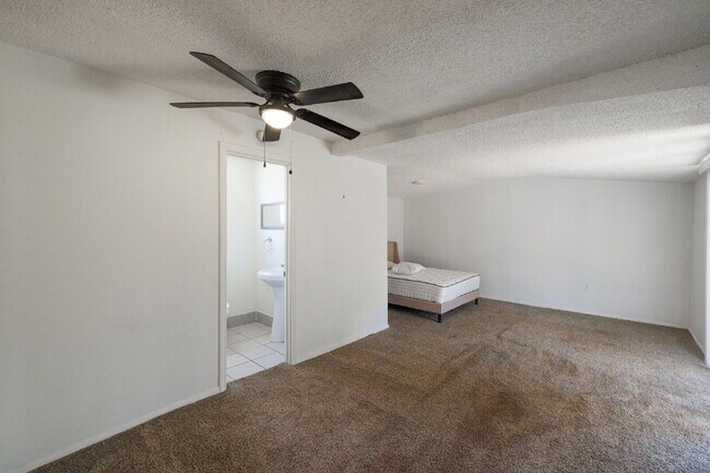 Building Photo - For Lease