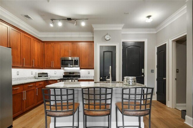 Building Photo - 1055 Piedmont Ave NE