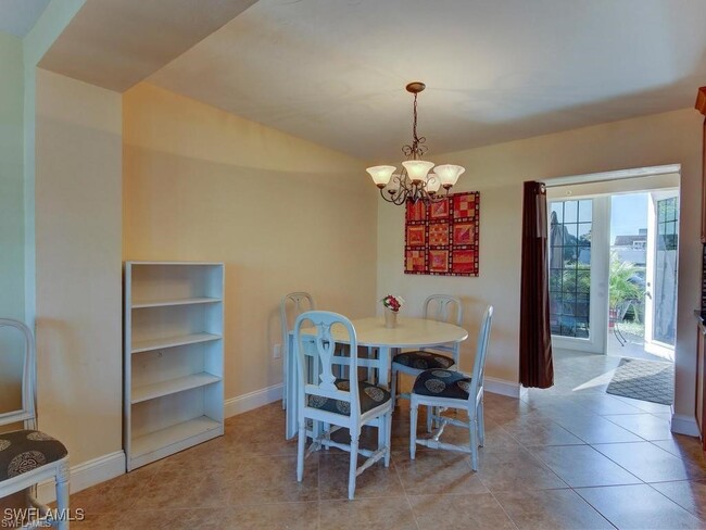 Building Photo - 4912 Hawaii Blvd