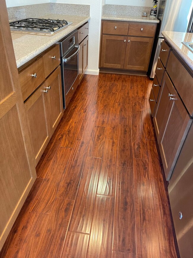 Building Photo - MODERN NEWER 3 BEDROOM 2 STORY FAIRFIELD *...