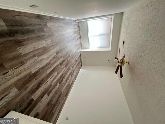 Building Photo - 2196 Palmyra Dr