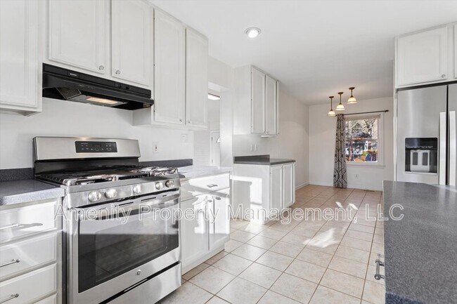 Building Photo - 139 Nicewood Dr