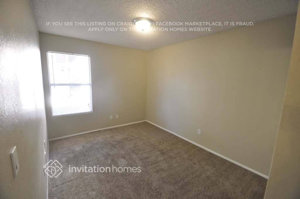 Building Photo - 11841 N 76th Ln
