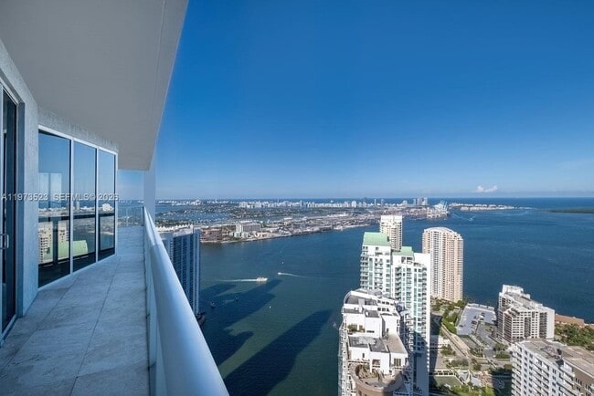 Building Photo - 465 Brickell Ave