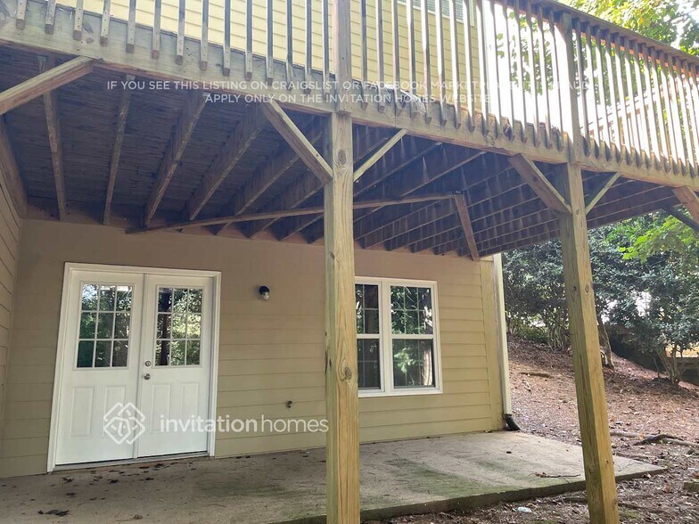 Building Photo - 915 Laurel Crest Dr