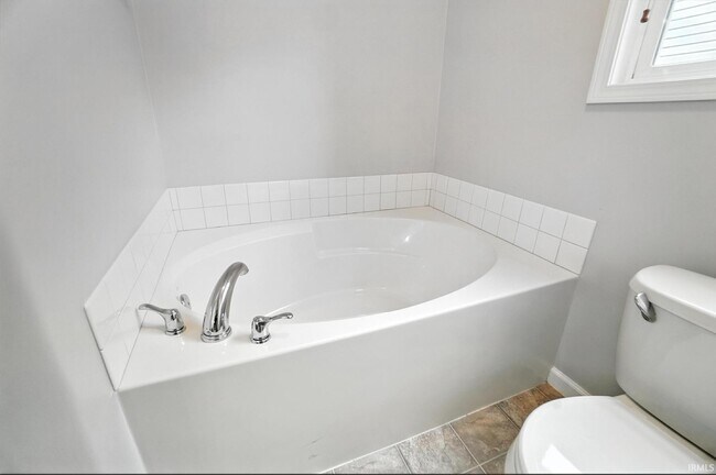 Building Photo - 12562 Shearwater Run