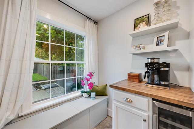 Building Photo - 5029 Locke Ave