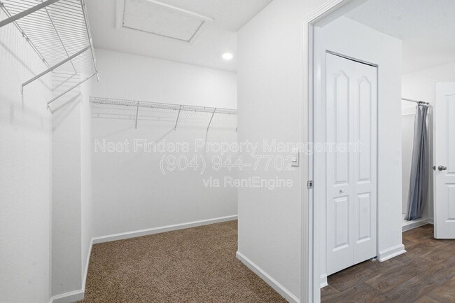 Building Photo - 190 Ardila Cir
