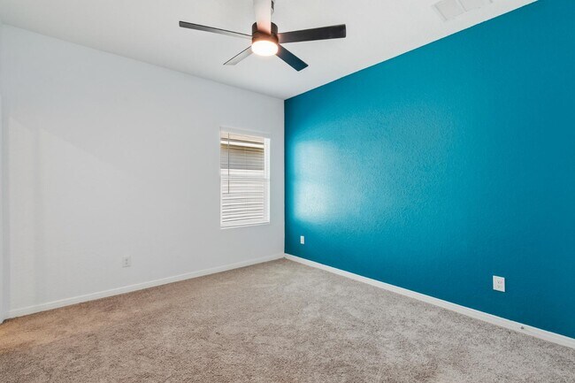 Building Photo - 5340 Cloves Cv