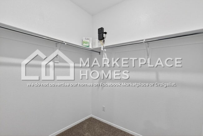 Building Photo - 2644 E Gila Wy