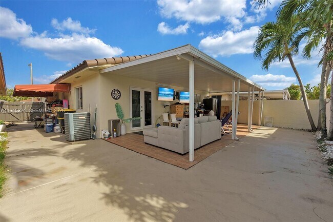 Building Photo - 3172 W 79th Pl