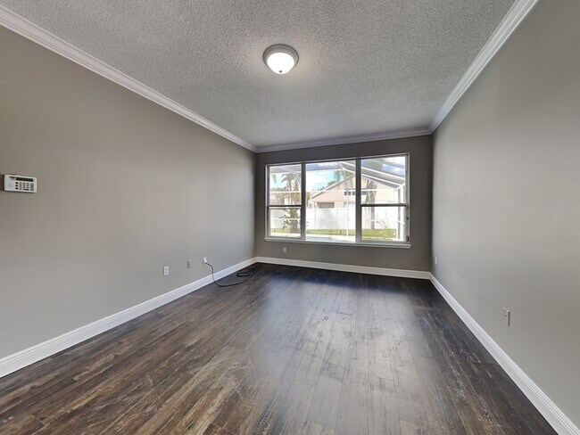 Building Photo - 1735 White Heron Bay Cir