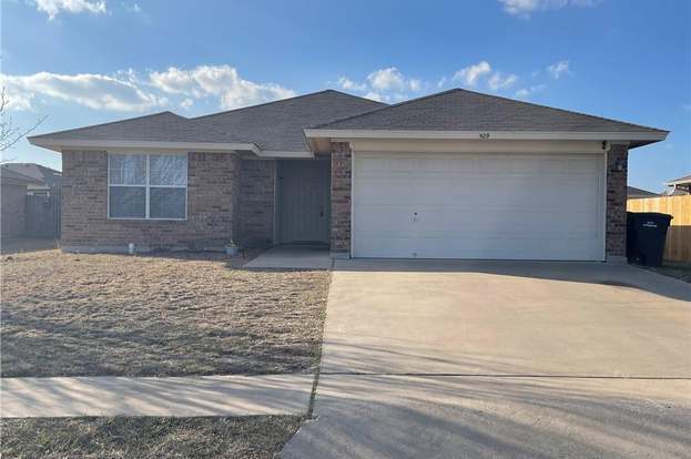Building Photo - 509 Redbud Dr